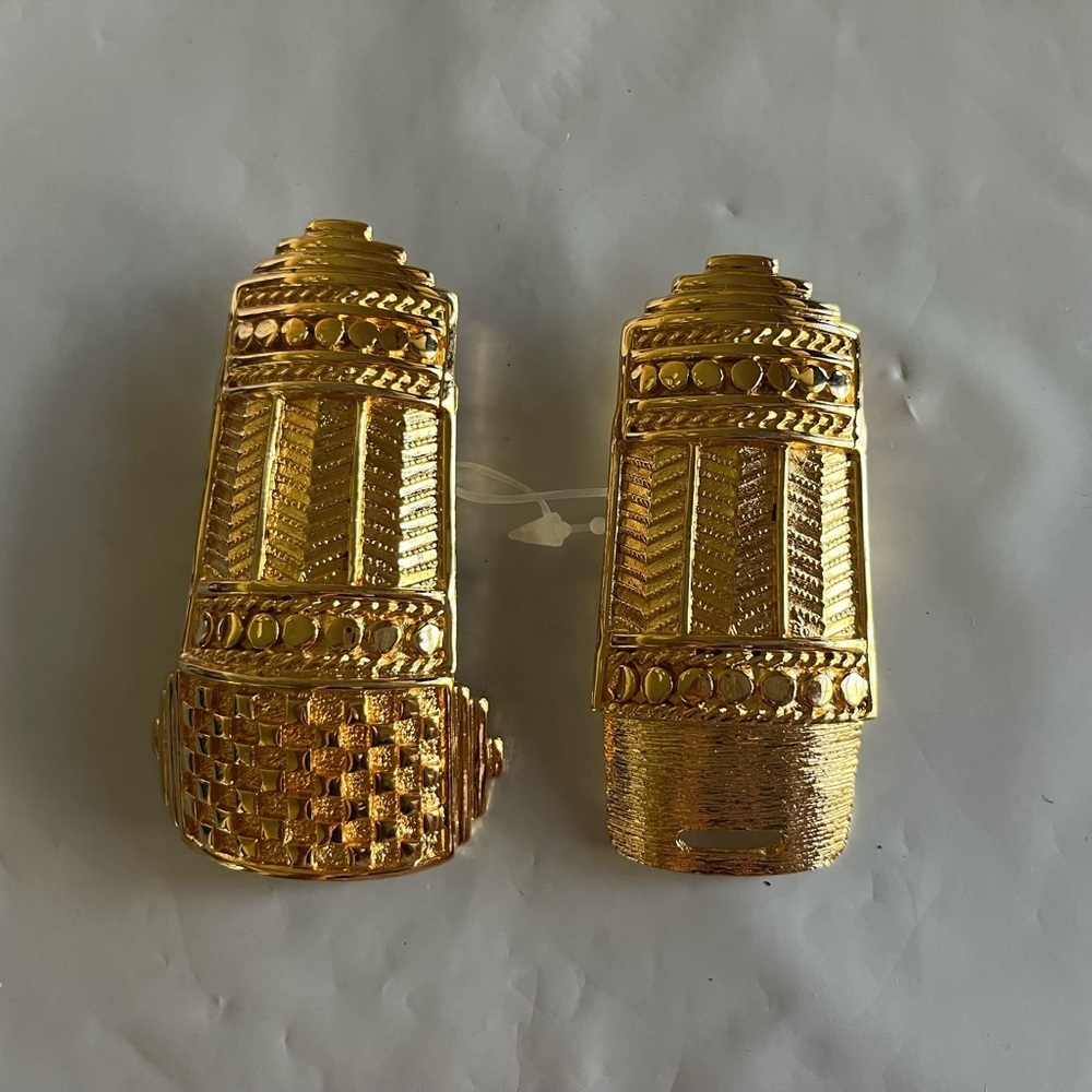 VTG Dotty Smith 1980’s Geometric Gold Tone Kissing Belt Buckle EUC/NWOT